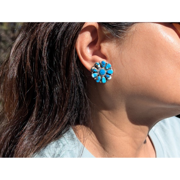Navajo Floral Turquoise Stone Stud Earrings Sterling Silver Handmade Jewelry ** - Picture 7 of 13